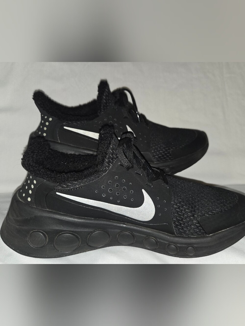 Athetic Run Walk Nike Black Mens Cruser 1 Low-Top Sneakers
